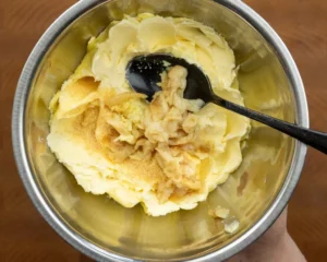 Garlic-Butter-mixed