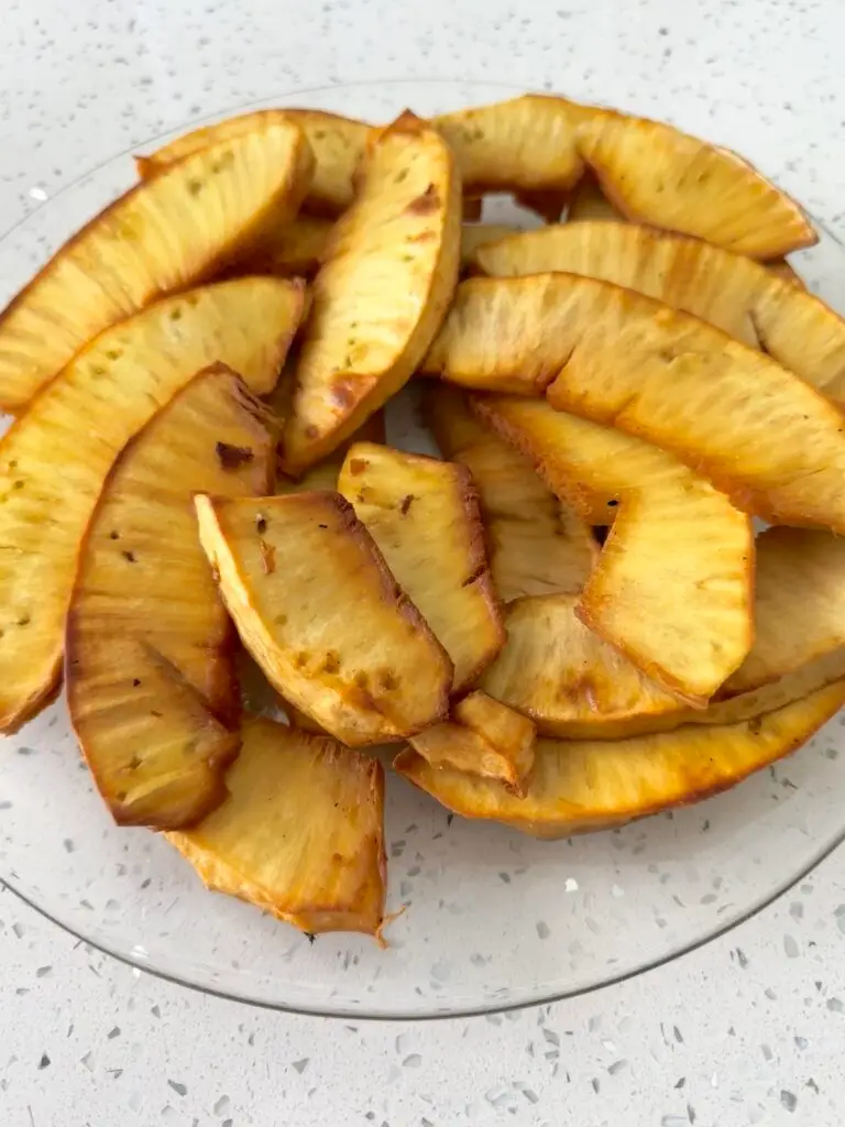 JAMAICAN-BREADFRUIT-sliced